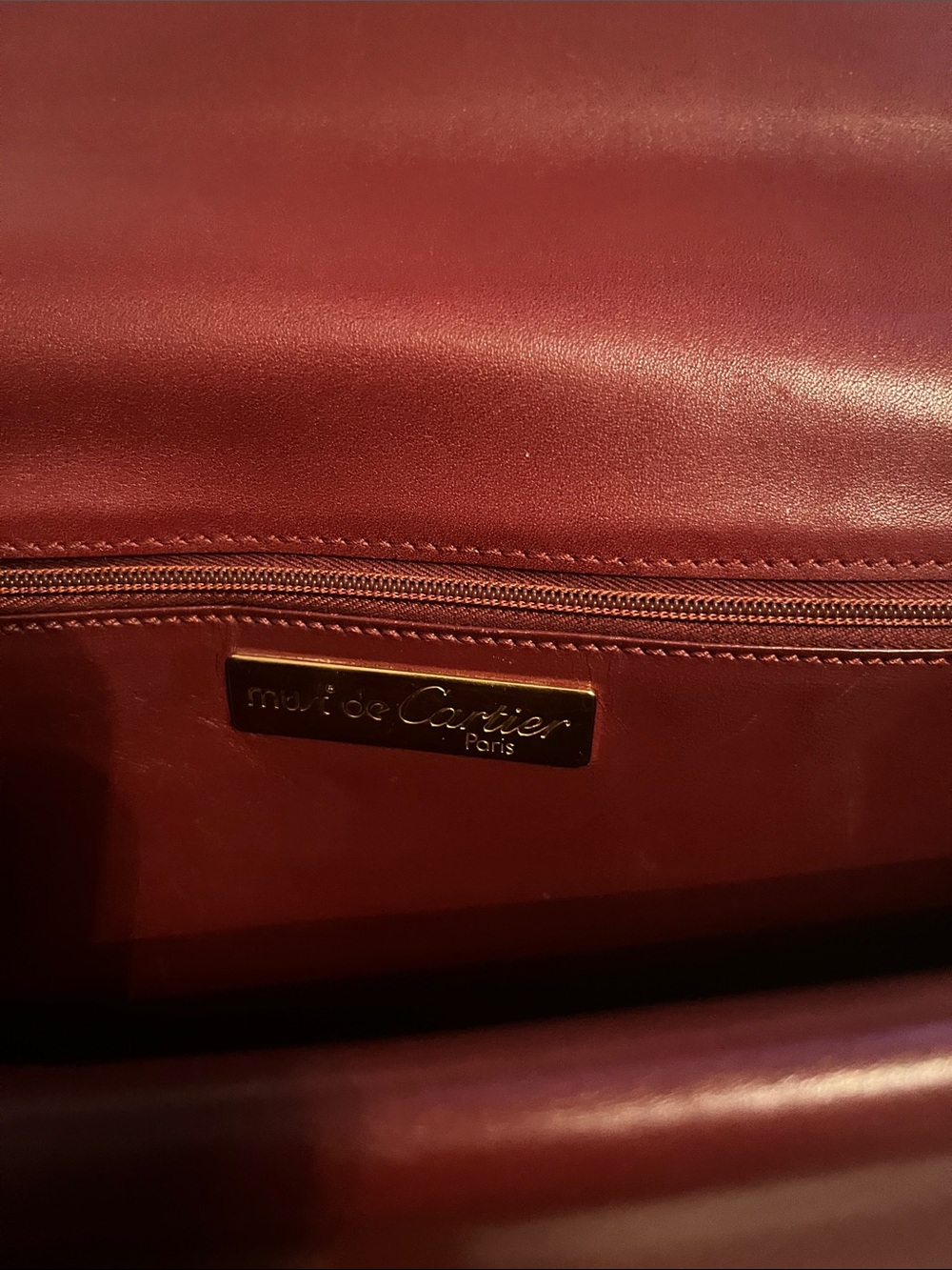 Classic Burgundy Leather Shoulder Bag with Gold Hardware - Picture 11 of 14